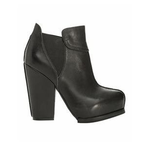 Leon Max Omaha Leather Booties, size 8